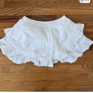 Abercrombie & Fitch White Layered Ruffle Skort